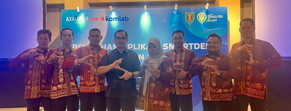 Foto Bersama Dengan Camat Tanta