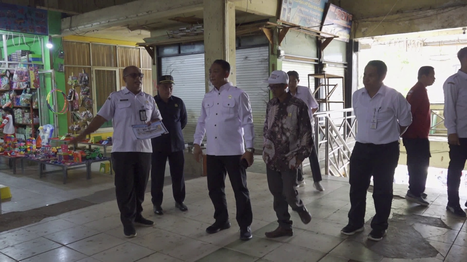 Komisi II DPRD Tabalong Tinjau Pasar Bauntung Tanjung, Tindaklanjuti Aspirasi Paguyuban Pedagang