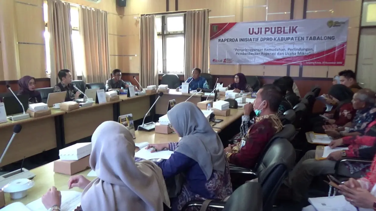 Dorong Penguatan Ekonomi Kerakyatan, DPRD Uji Publik Raperda Kemudahan Koperasi & Usaha Mikro
