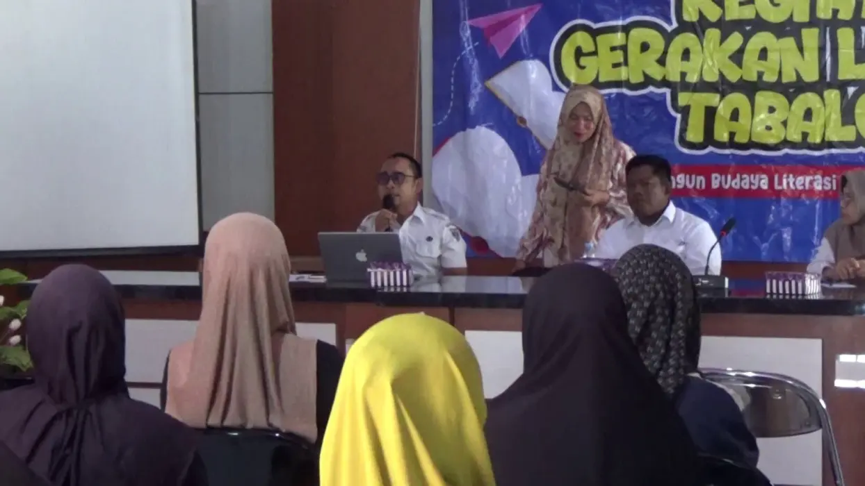 Dispersip Tabalong Dorong Warga Desa Batang Banyu Mandiri Lewat Pelatihan Kacang Sate